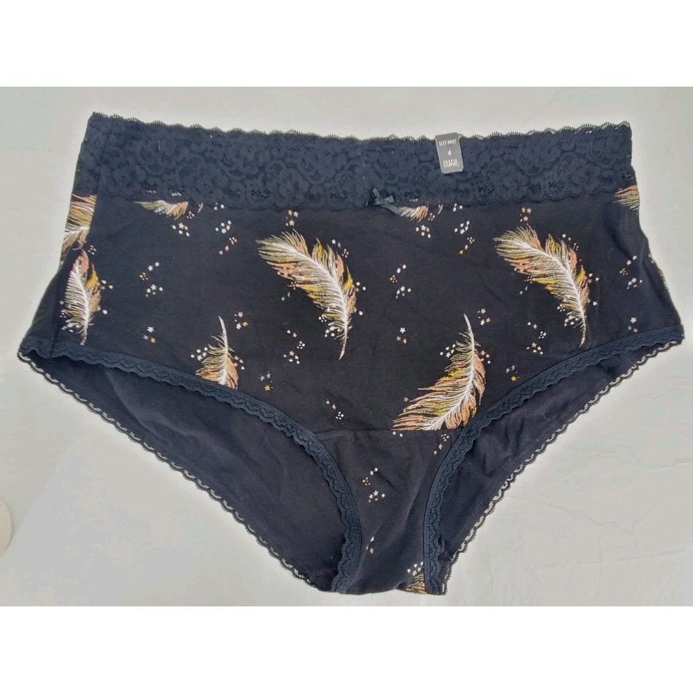 Torrid Curve Sexy Brief Pantie Underwear Plus Size 4 Black Feathers Lace New